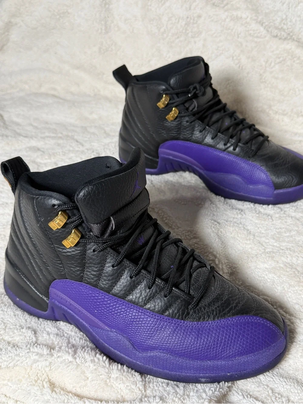 Jordan Men’s High-Top Basketball Shoes - Black/Purple